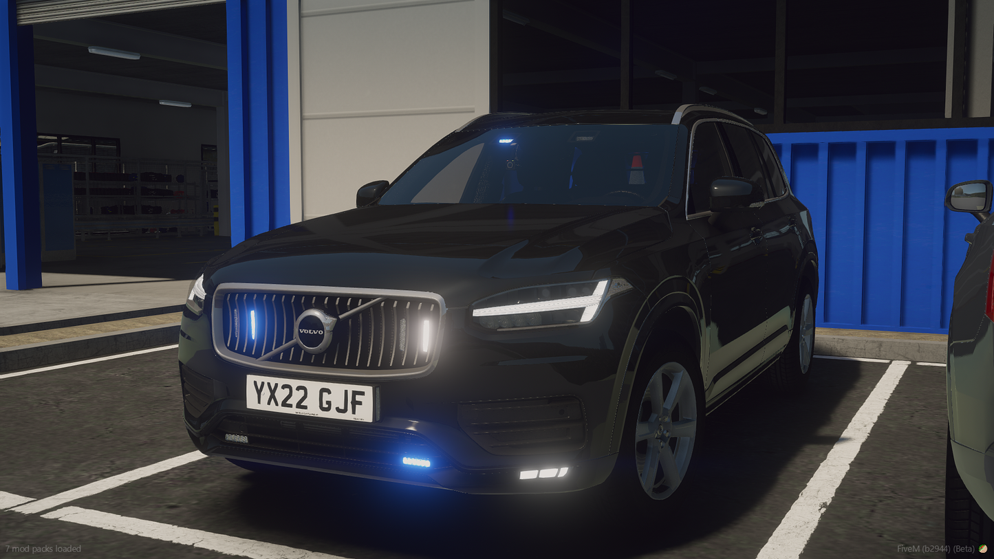 Unmarked Traffic Volvo XC90 2022